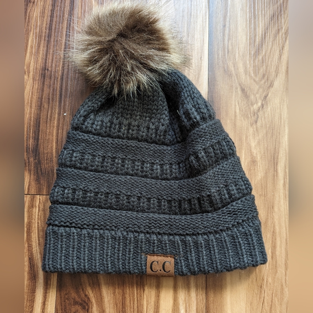 Cc Beanie - Picture 1 of 2